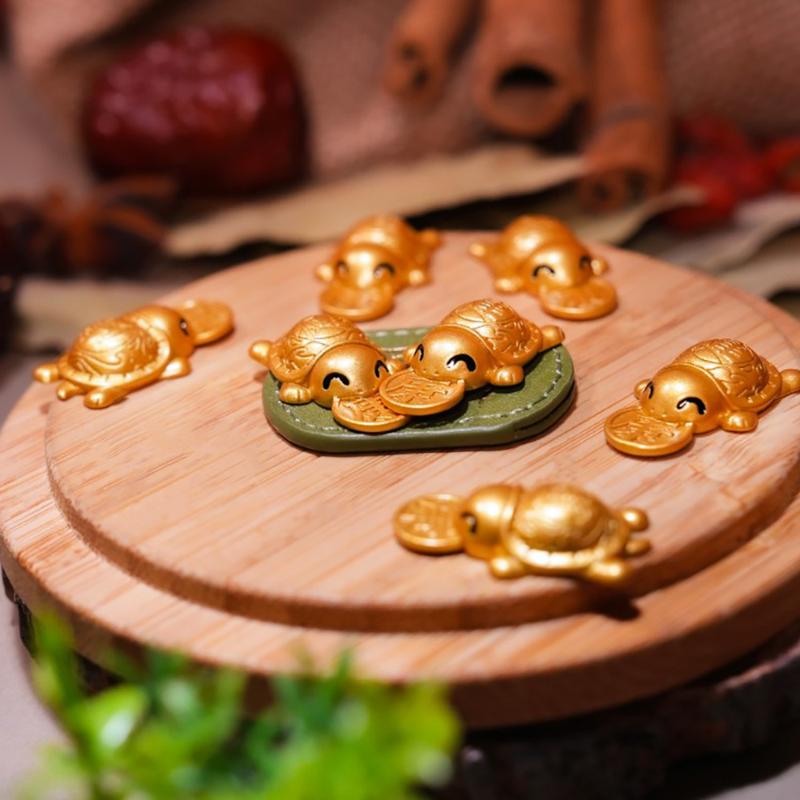 Longevity Health & Wellness Hotel - Mini tortue dorée qui mord la